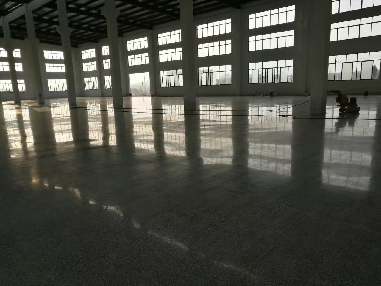 混凝土密封固化劑地坪能起到什么作用？